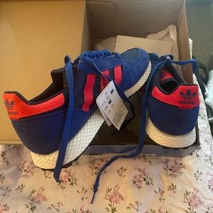 Rare New Adidas Originals Forest Grove Men’s Running Shoe Blue Red